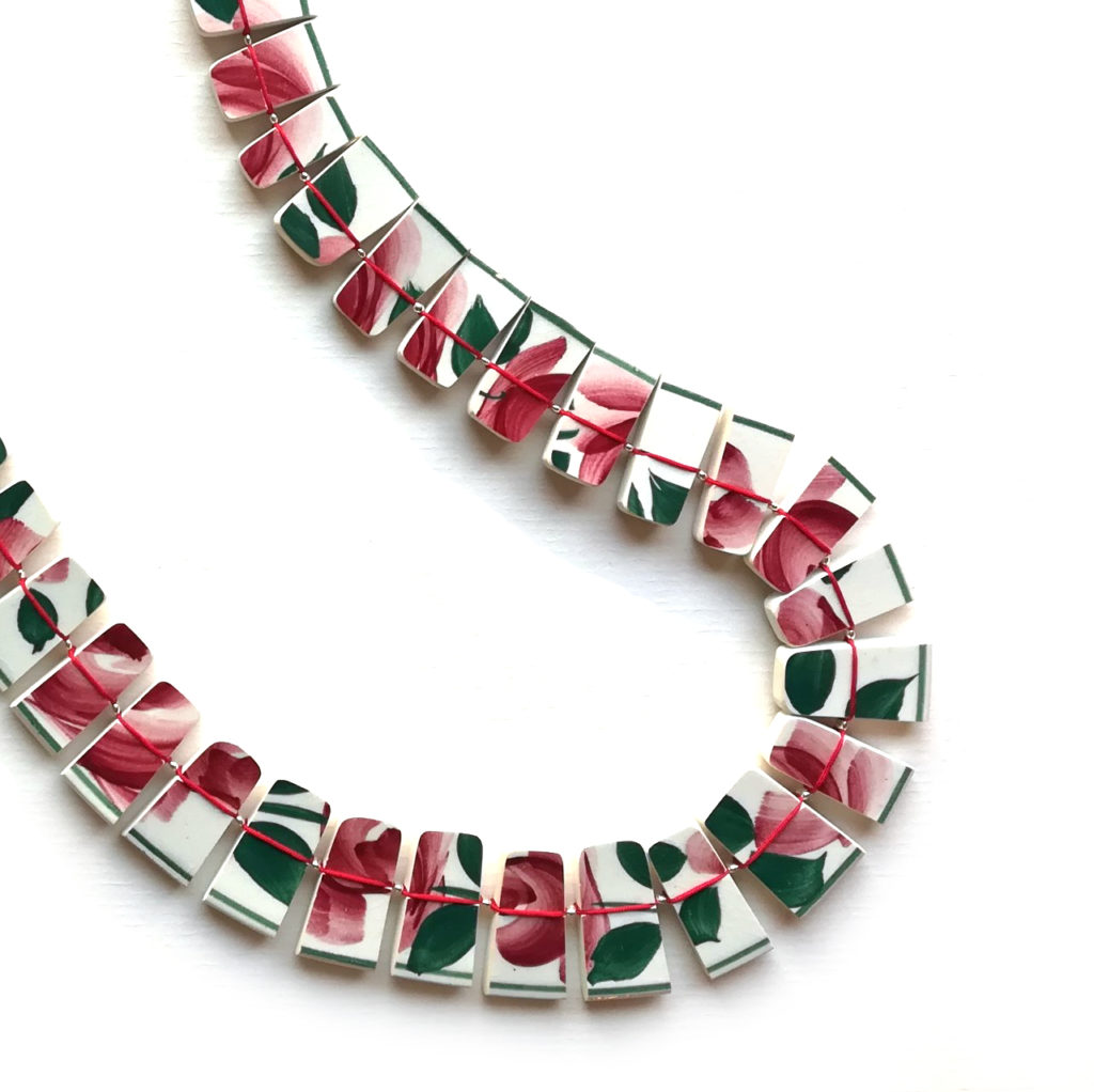 collier Fragrance Julie Decubber..